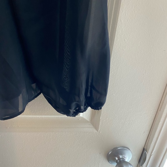 Max Studio Ruffle Trim Tie Waist Blouse - Picture 7 of 10